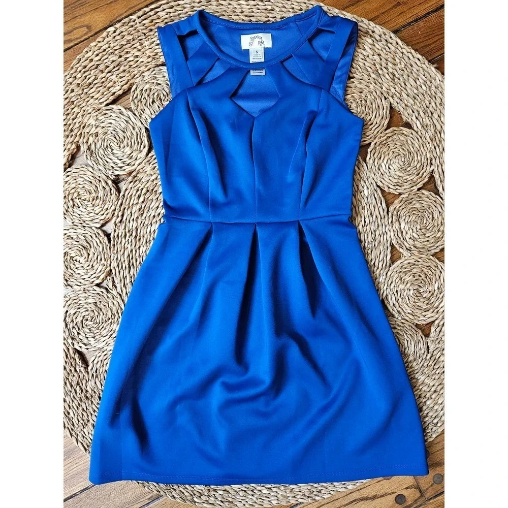 Sweet Storm Fit & Flare Dress Size S - Picture 5 of 7